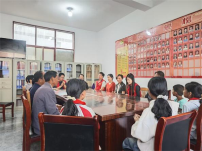 新思想润泽心田 好家教护航未来--省委宣传部深入推进乡村“家长夜校”文明实践活动